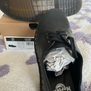 Dr. Martens Black Oxford Shoes with Leather Finish …. Unisex.